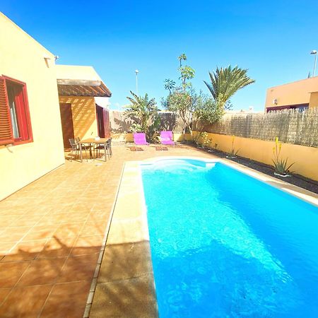 Villa Marlau Con Piscina Privada La Oliva Exterior foto